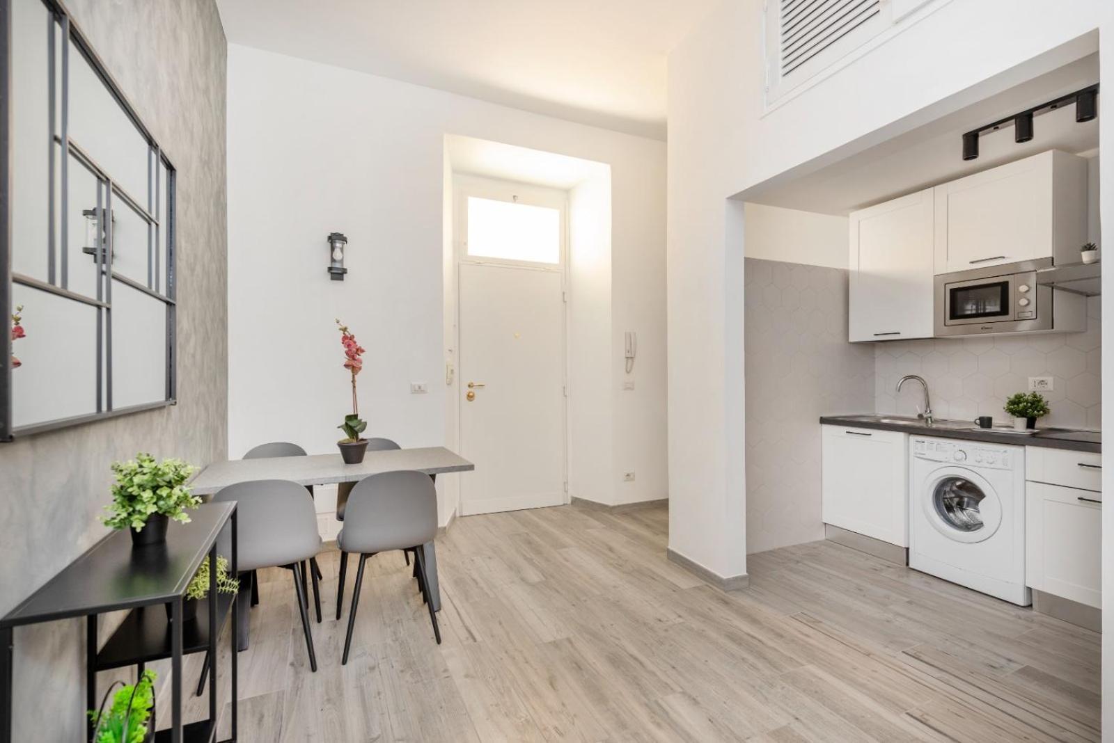 Retro Flat Termini Apartment โรม ภายนอก รูปภาพ
